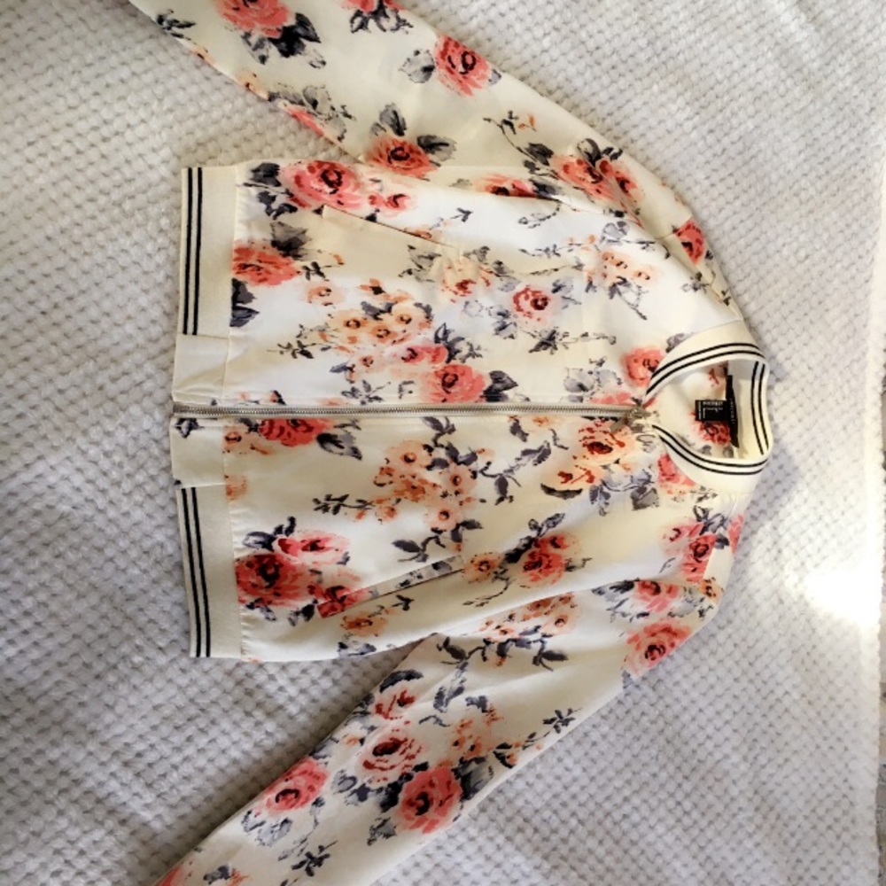 Bomber jacket - Picture 3 of 3